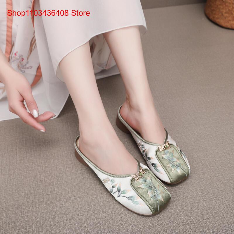 New Embroidered Slippers for H - đánh giá và giá Ethnic And Fashion
