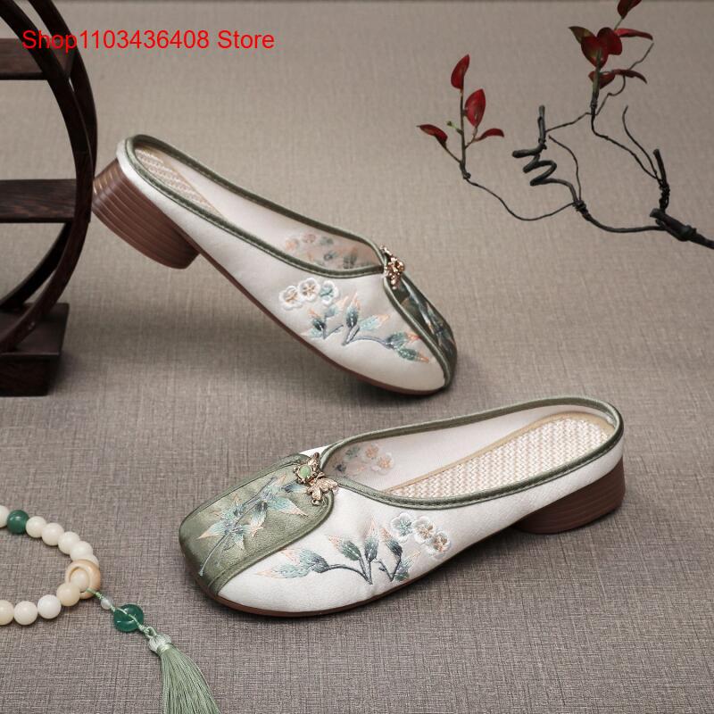 New Embroidered Slippers for H - đánh giá và giá Ethnic And Fashion