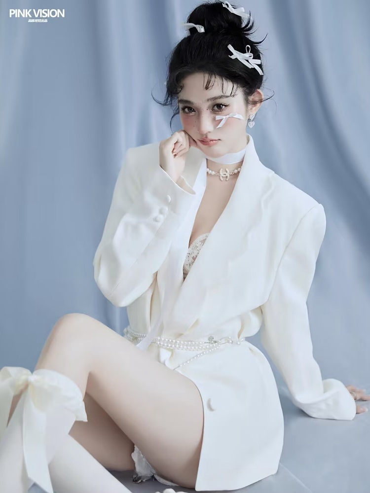 Studio Photography Suit White  - đánh giá và giá Ethnic Clothing & Online Fashion Store Khaadi Pk